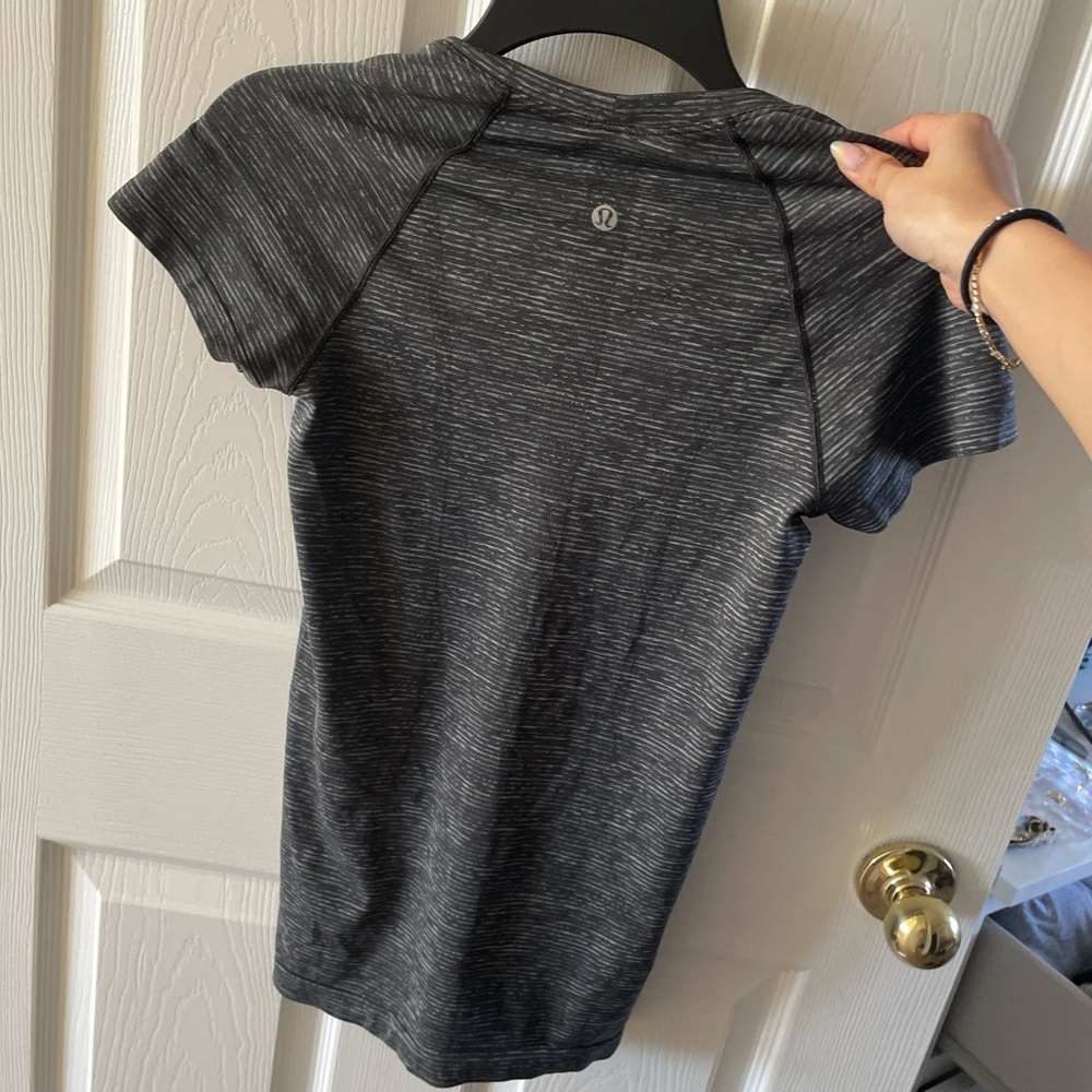lululemon black/grey swiftly tech 2.0 brand new NWOT size 4